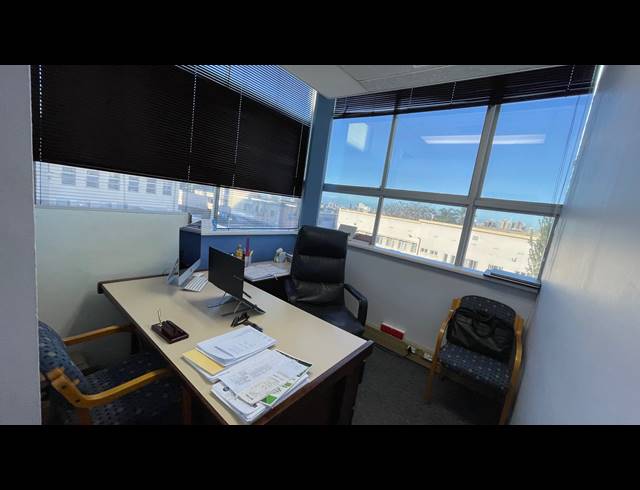 71M² OFFICE FOR SALE IN MUSGRAVE